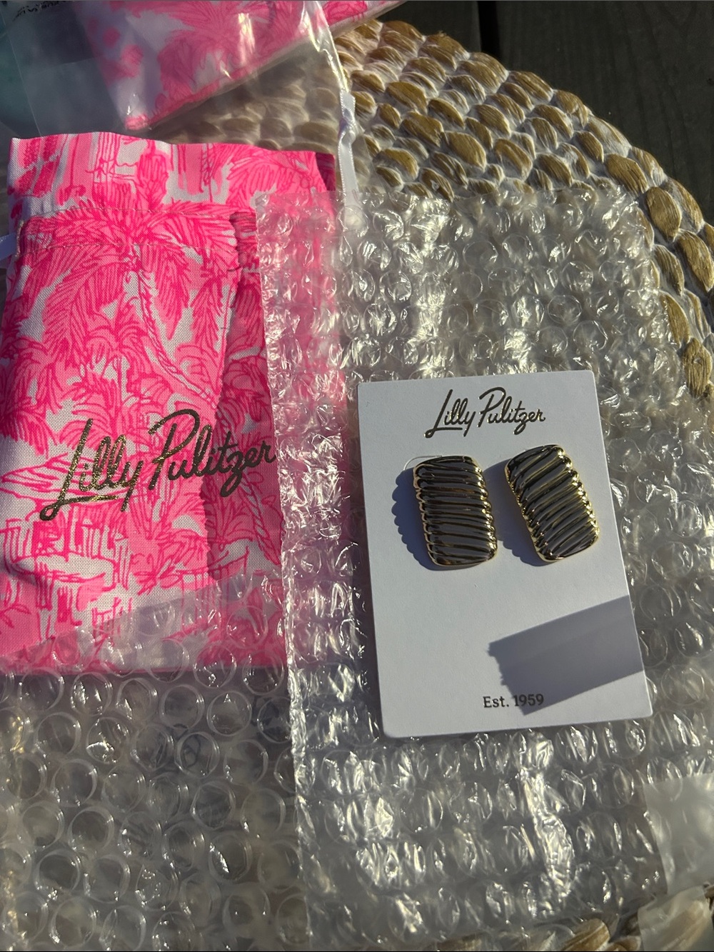 Lilly Pulitzer Gold Ribbed Clip-On Earrings